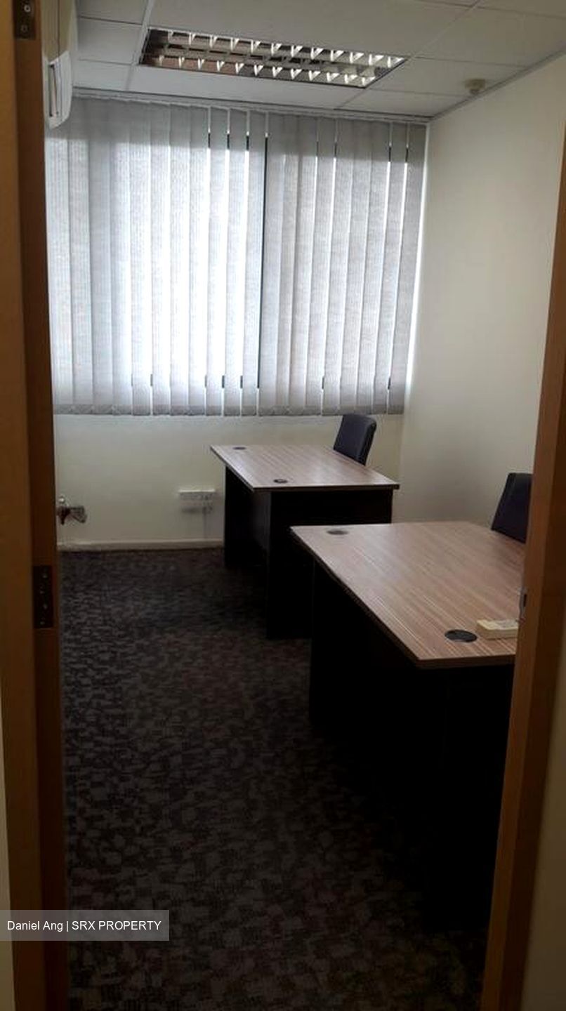 Redhill Forum (D3), Factory #455191491